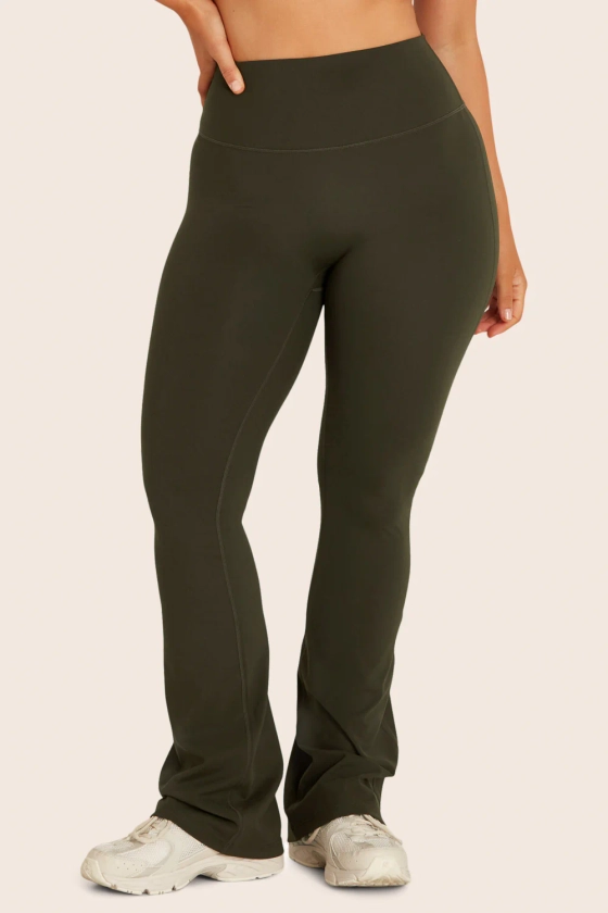 SPORTBODY® FLARE LEGGINGS - AFTER HOURS