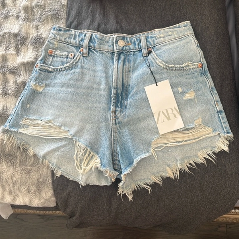 Blue washed jean shorts - Zara