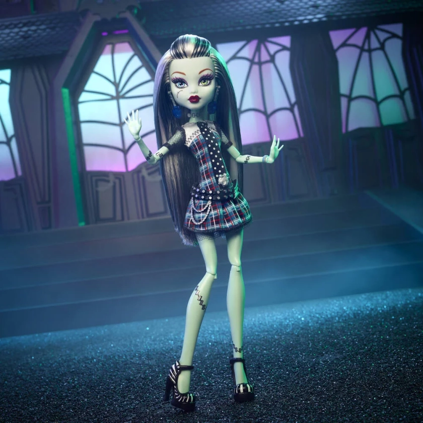 MONSTER HIGH - POUPEE DOLL REPRODUCTION FRANKIE STEIN