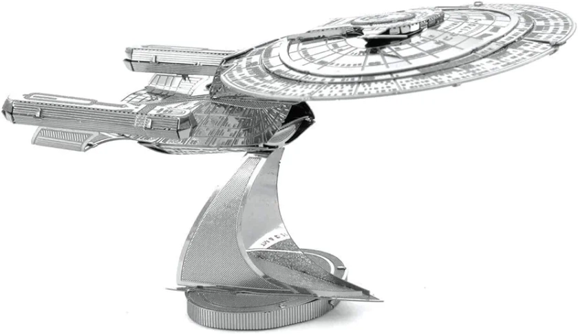 Fascinations Metal Earth Star Trek USS Enterprise NCC-1701D 3D Metal Model Kit