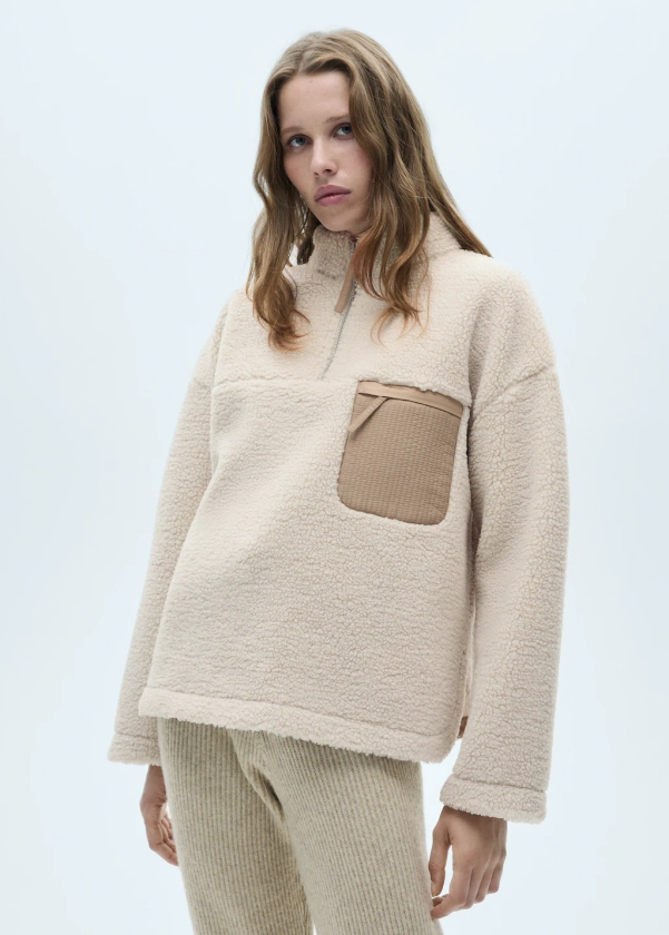 Contrasting sheepskin sweatshirt - Women | MANGO USA