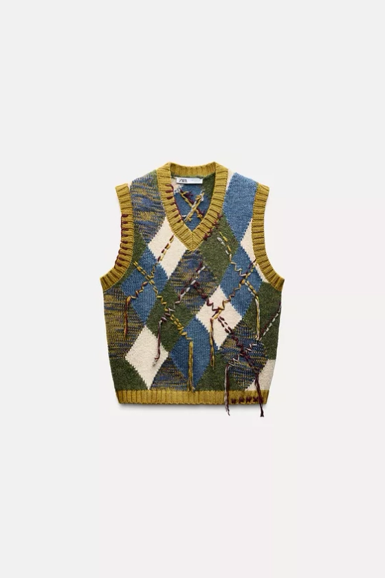 ARGYLE KNIT VEST