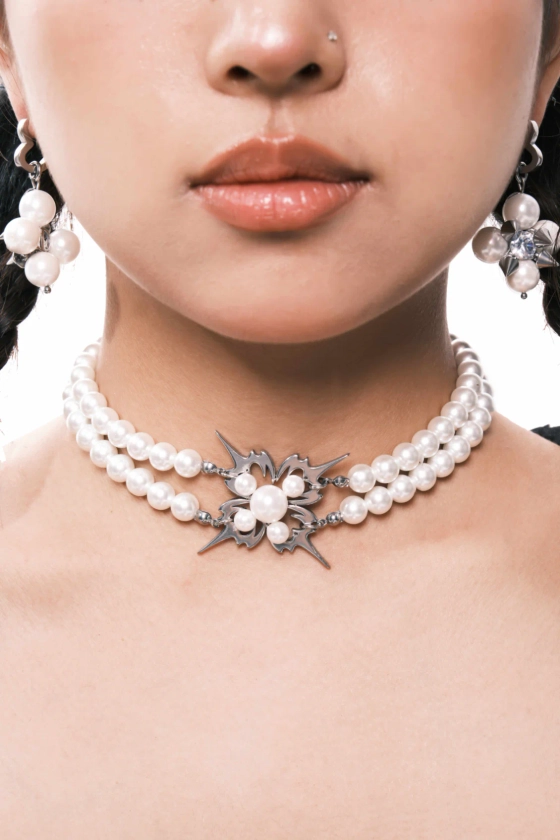 Fervooor Rebellious Girl choker