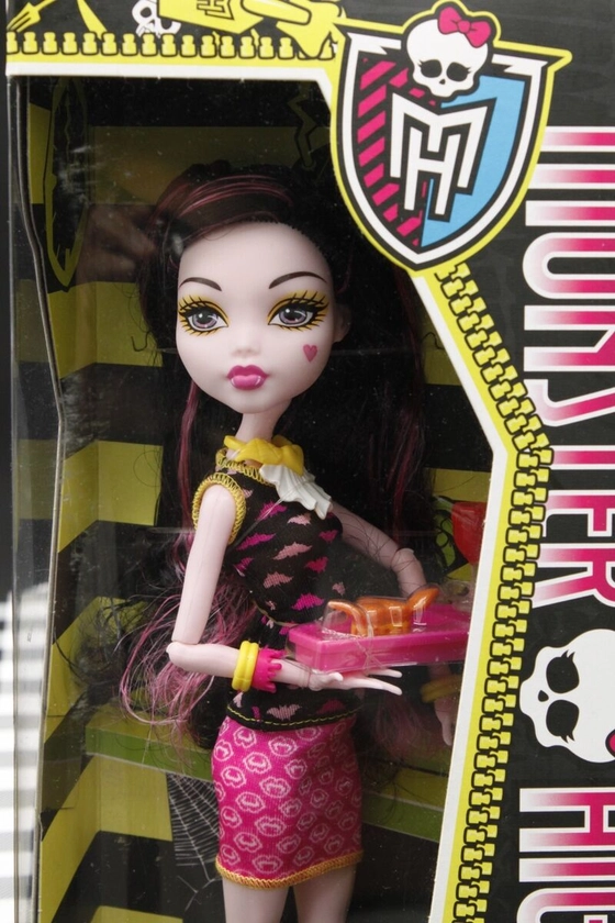 NRFB Monster High Creepateria Draculaura Doll 2013 Mattel #BJM19 NEW RARE