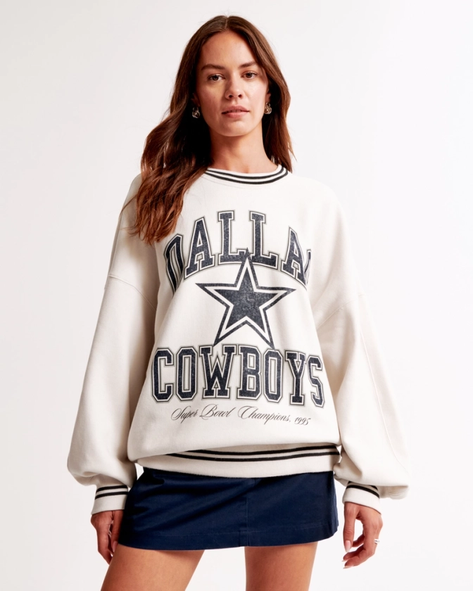 Women's Detroit Lions Graphic Oversized Sunday Crew | Women's Tops | Abercrombie.com