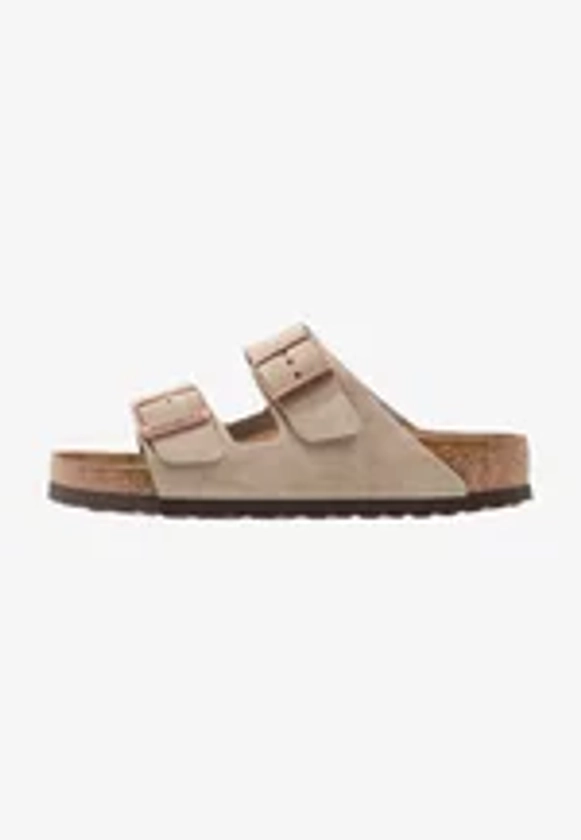 Birkenstock ARIZONA SOFT FOOTBED UNISEX - Kapcie - taupe/taupe - Zalando.pl