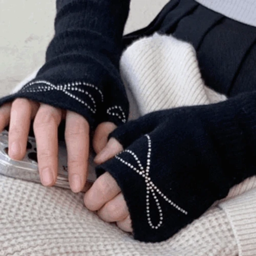 love ribbon hand warmer - everything