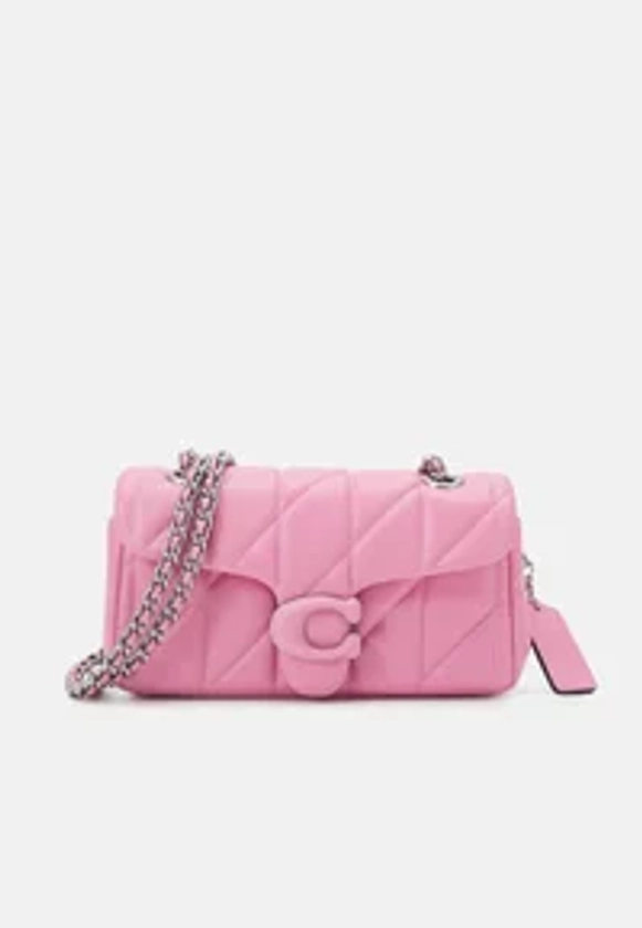 QUILTED COVERED TABBY WITH CHAIN - Sac à main - vivid pink