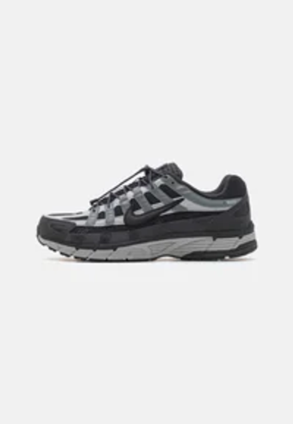 Nike Sportswear P-6000 WT - Baskets basses - anthracite/black/smoke grey/light smoke grey/noir - ZALANDO.FR