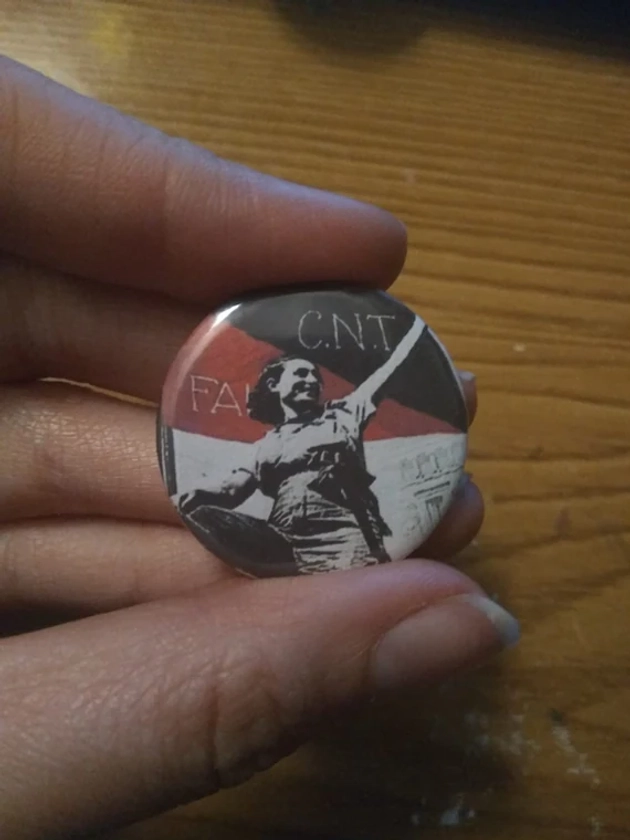 CNT-FAI Spanish Civil War chapa pin badge button