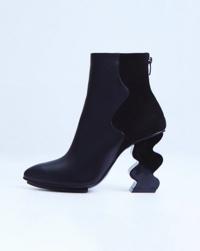 INES Black Pointed Toe Leather Boot