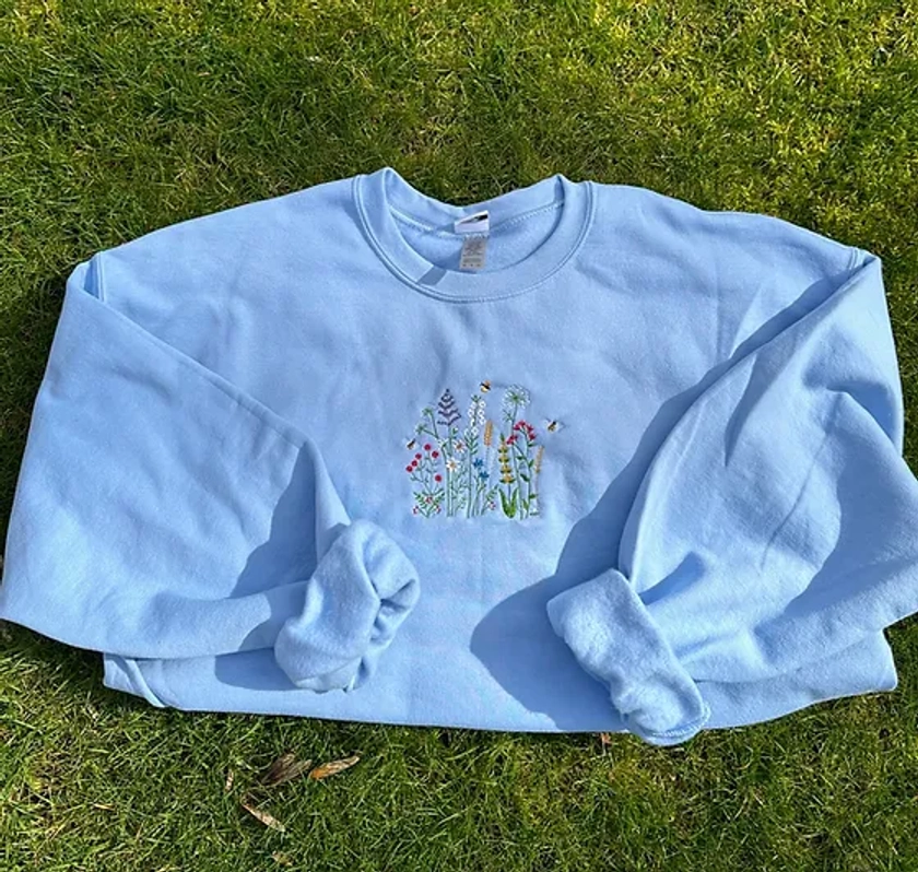Beautiful Wildflower Sweatshirt | torisembroidery