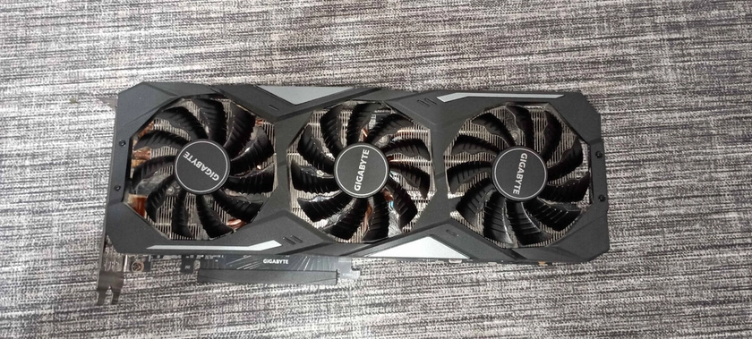 GIGABYTE GeForce RTX 2070 SUPER GAMING OC 8GB Usata - Prezzo Trattabile