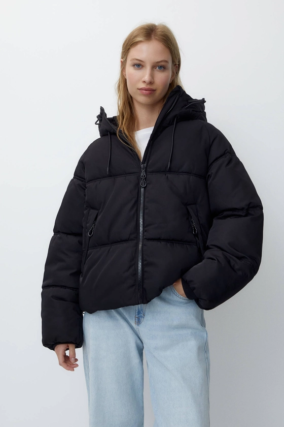 Puffer jacket with hood