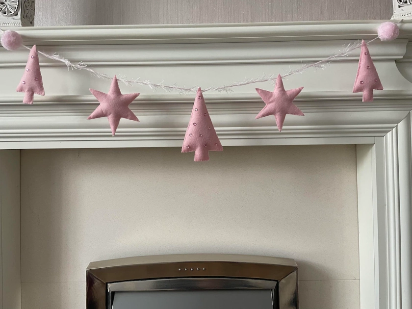 Pink christmas tree garland .pink christmas bunting. pink christmas decor. pink christmas garland. christmas garland. pink christmas .