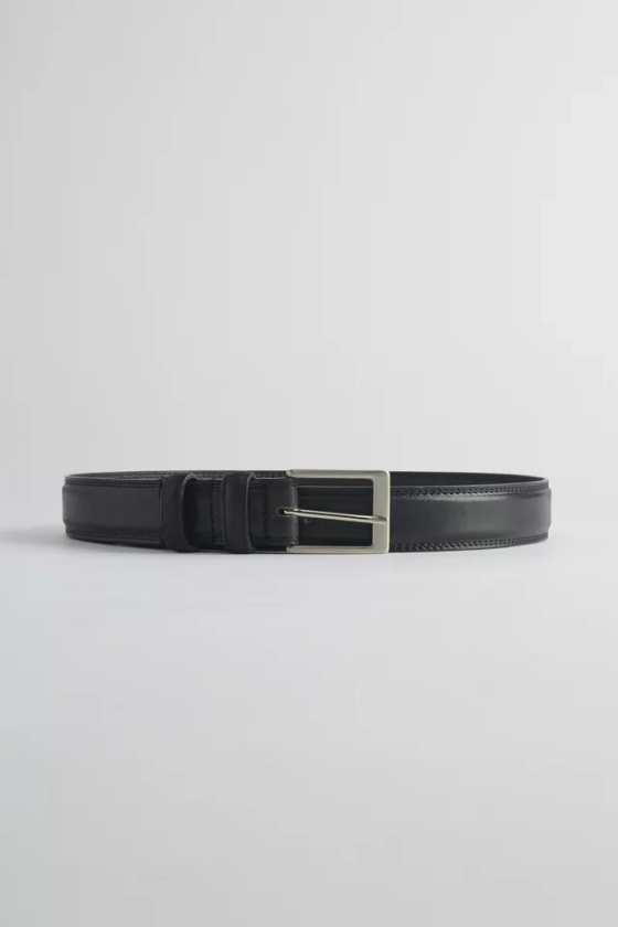 Basic Beveled Leather Belt