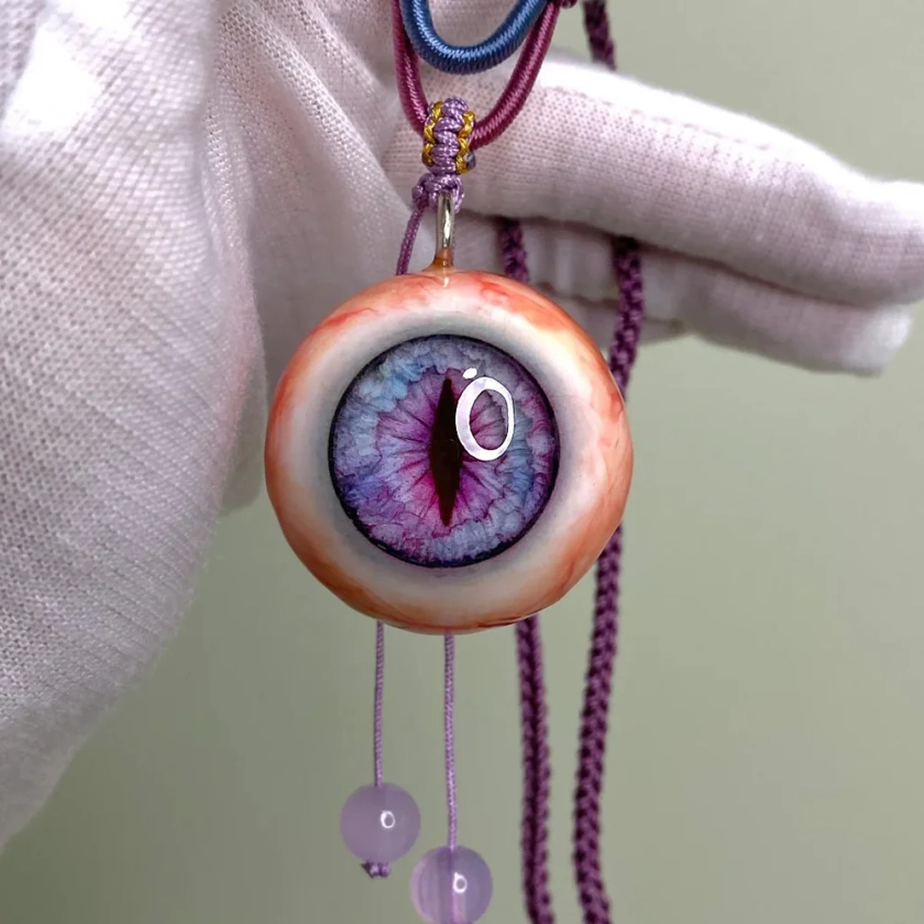 Colorful Horizon - Beast Pupil-Eye Pendant