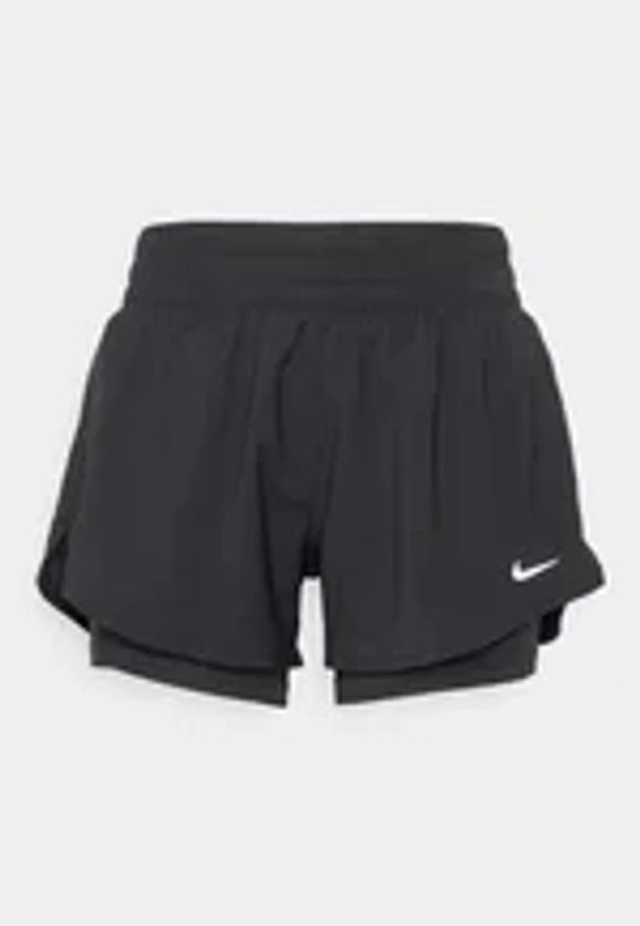 Nike Performance ONE - Short de sport - black/reflective silver/noir - ZALANDO.FR