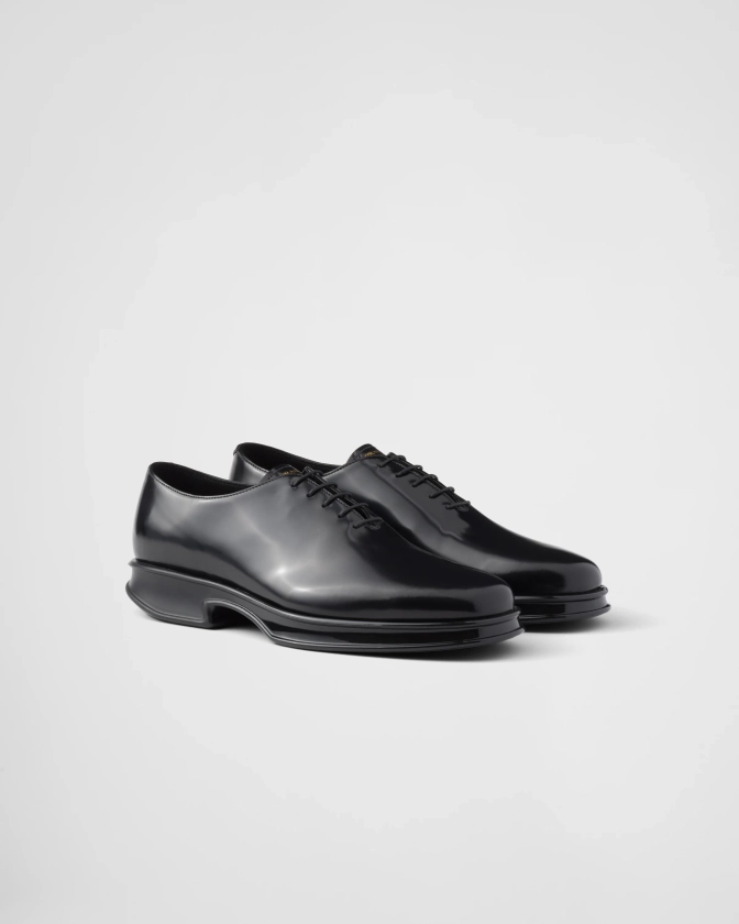 Chaussures à Lacets En Cuir Brossé Noir | PRADA