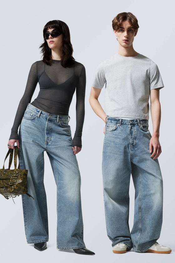 Astro Loose Baggy Jeans