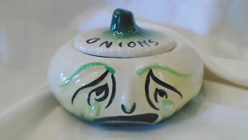 Vintage Anthropomorphic Crying Onion Ceramic Onions Holder Jar Canister *