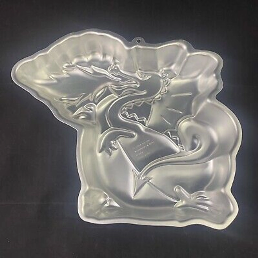 Vintage Wilton 1984 Fire Breathing Mystical Dragon Aluminum Cake Pan 2105-1750 | eBay