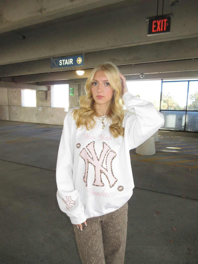 GLAMOUR NEW YORK YANKEES CREWNECK — Caitlin & Co. Boutique