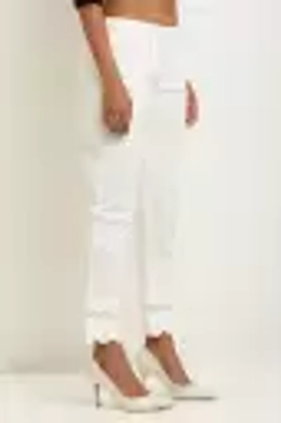 Aasma Creatives Regular Fit Women White Trousers