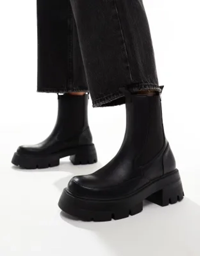 Public Desire Impulsive chunky sole chelsea boots in black | ASOS