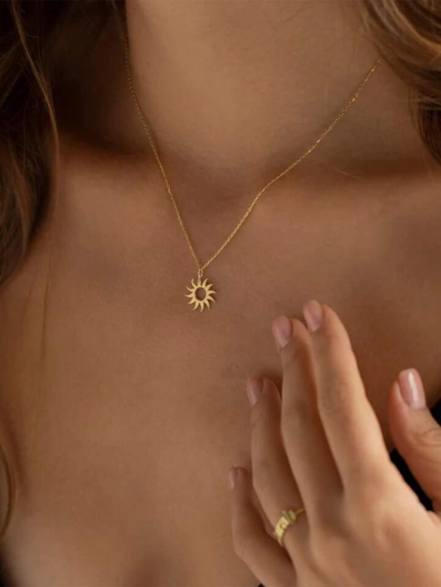 1 Pc Simple Sunburst Sun Ray Delicate Pendant Necklace for Women - Daily Wear Jewelry