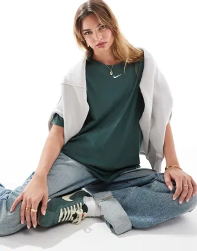 Nike - Essential - T-shirt oversize - Vert vintage | ASOS