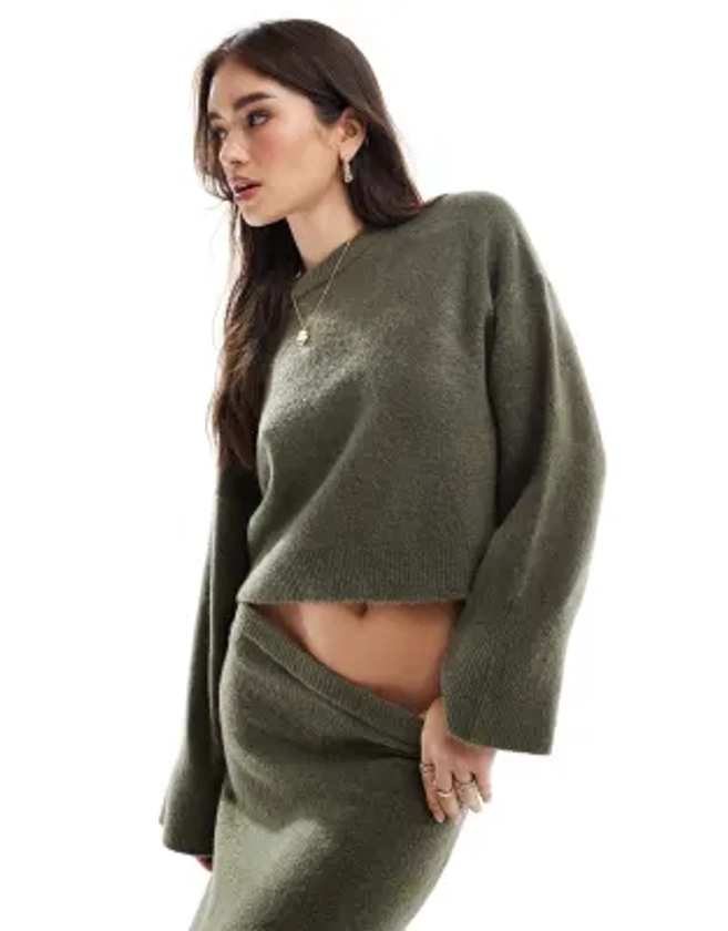 ASOS DESIGN crew neck boxy jumper with wide cuff in khaki