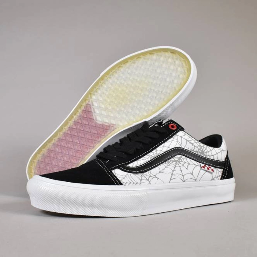 Skate Old Skool Skate Shoes - Black Widow/Black/White/Red