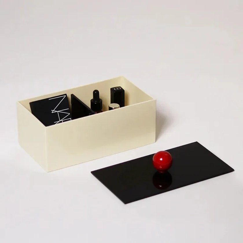 Multifunctional Storage Box With Lid