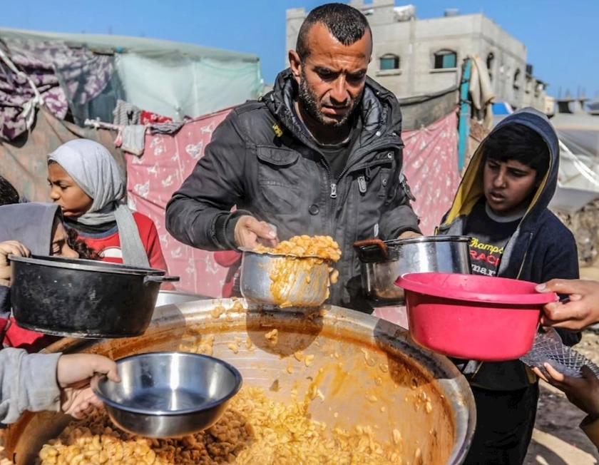 90 Hot Cooked Iftar Meals in Gaza - Great Charity Gifts