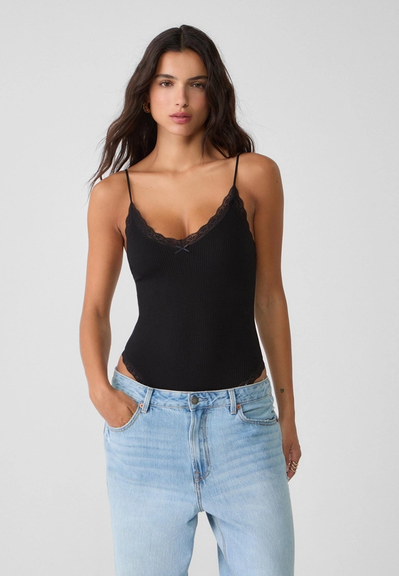 Body sans coutures en dentelle - T-shirts femme | Stradivarius France