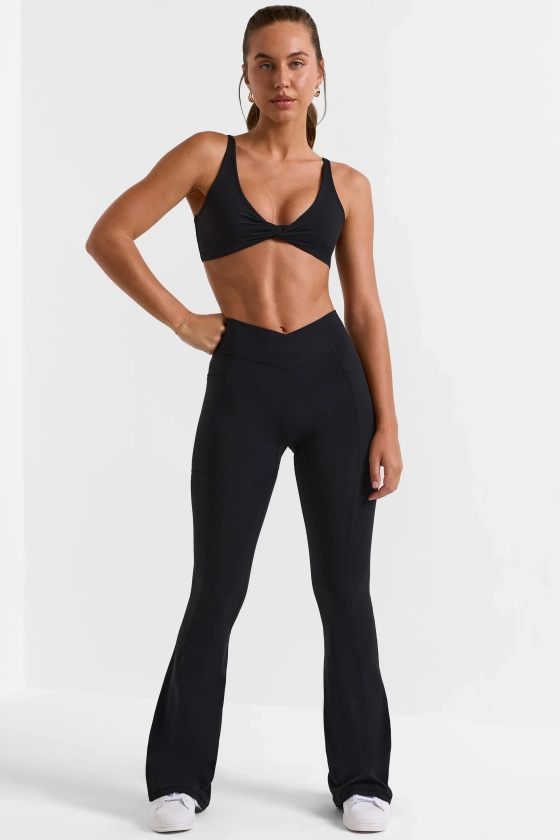 Match - Petite Cross Waistband Flare Pocket Leggings in Black