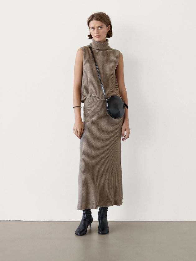 Jupe midi ample côtelée · Marron Taupe · Habillé / Jupes | Massimo Dutti