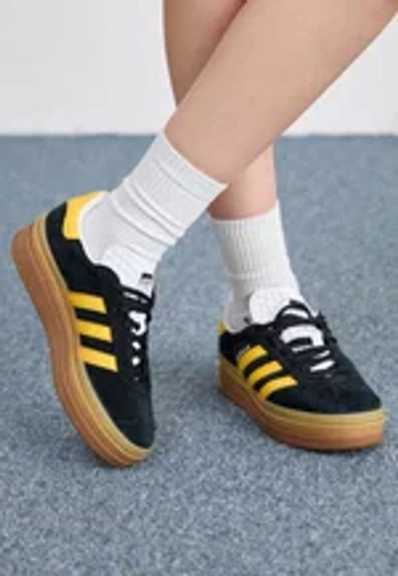 adidas Originals GAZELLE BOLD - Baskets basses - core black/bold gold/footwear white/noir - ZALANDO.FR