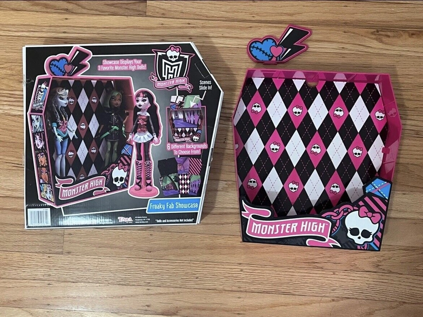 monster high freak fan showcase display case