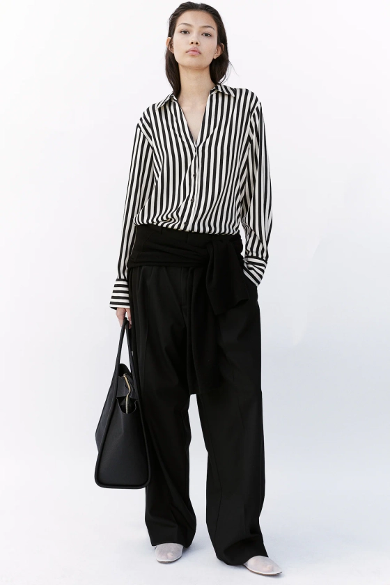 V-neck Blouse - V-neck - Long sleeve - Black/white striped - Ladies | H&M CA
