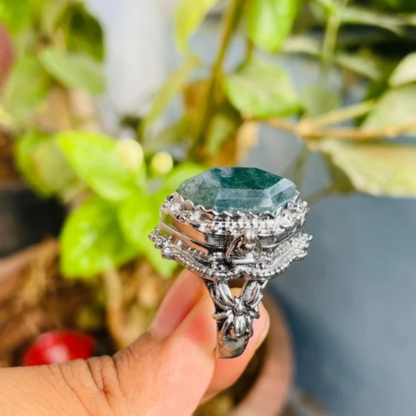 Vintage Poison Ring|Natural Moss Agate|Snuff Ring|Poison Ring|Secret Compartment|Boho Hippie|Black Oxidized Plated Ring|Fancy Design Ring