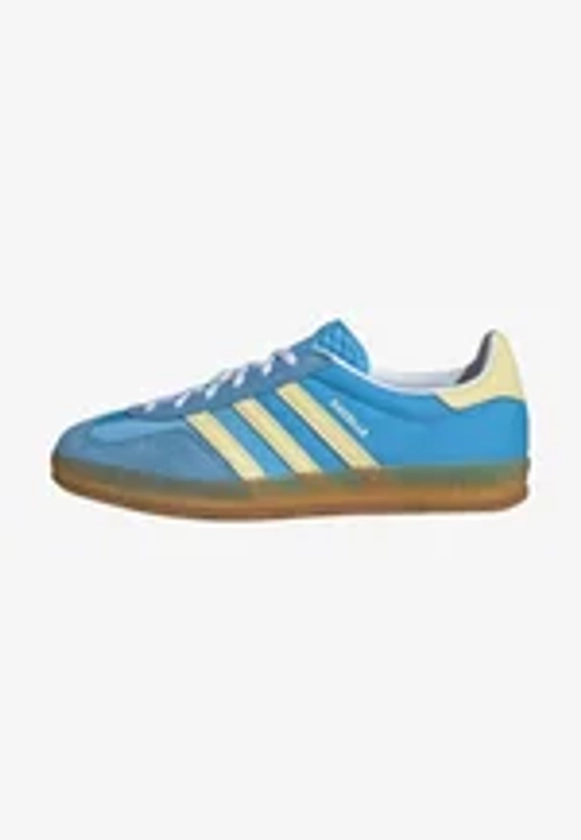 Sneakers laag - semi blue burst almost yellow cloud white