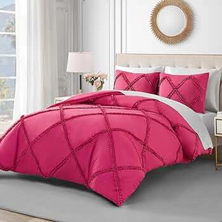 Juicy Couture Diamond Queen Comforter Set - Ruffle 3-Piece Machine Washable Reversible Bedding Comforter Set, Hot Pink