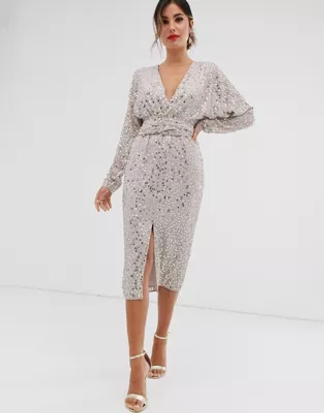 ASOS DESIGN - Robe mi-longue parsemée de sequins avec manches chauve-souris et taille croisée