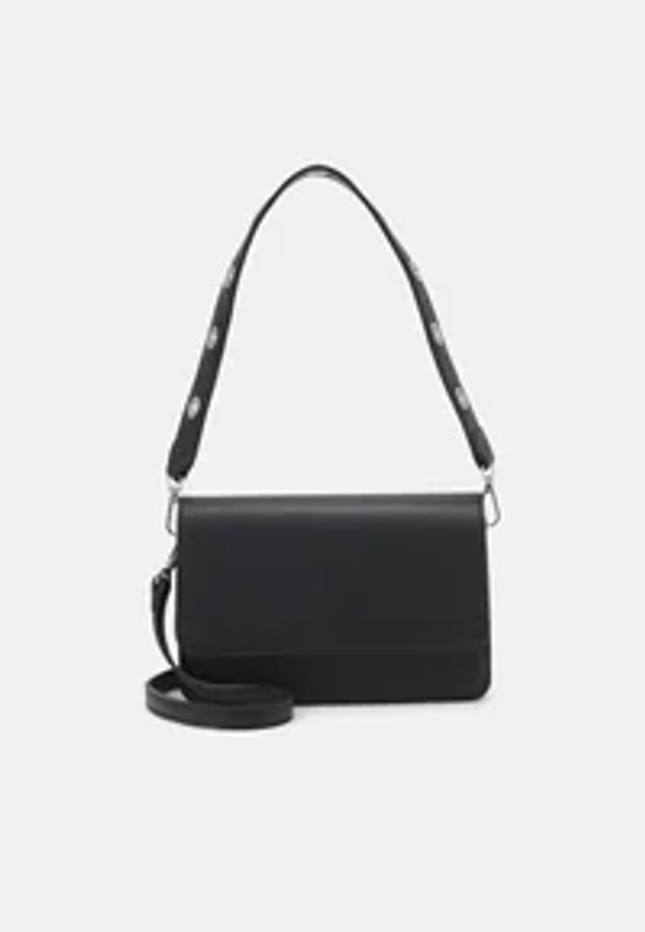 VMPEYTON SHOULDER BAG - Sac à main - black