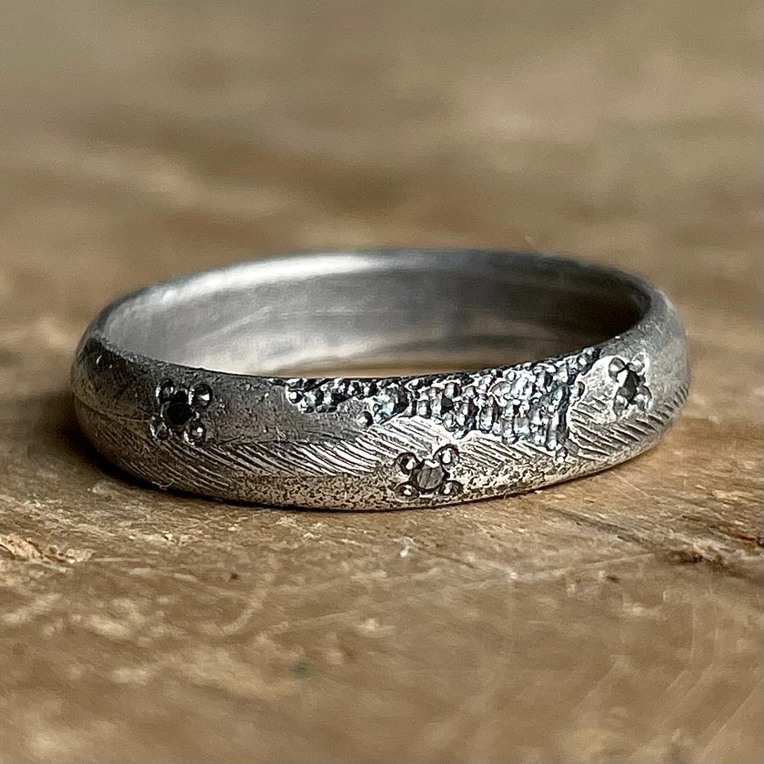 Texture Band with Black Diamonds