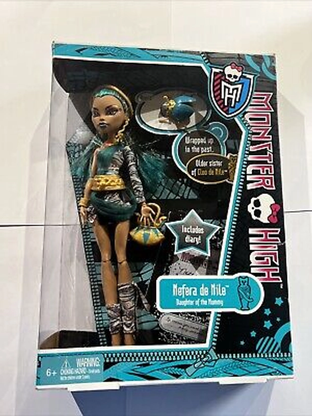 Monster High Doll Nefera de Nile 2011 with Diary First Wave Extremely RARE