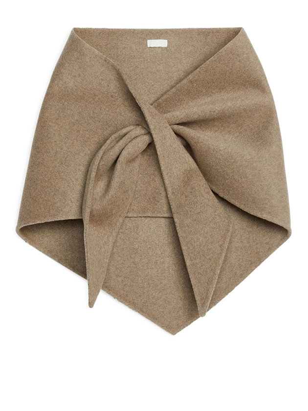 Écharpe triangulaire en laine - Taupe - Accessories - ARKET FR