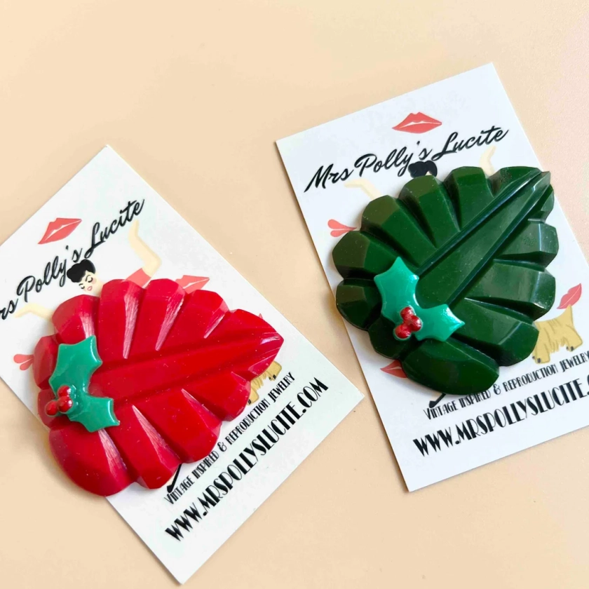 Holly Christmas Brooch, Bakelite Jewelry Inspired,resin Pin 1940s 1950s Style Fakelite Winter Autumn by Mrs Polly's Lucite - Etsy